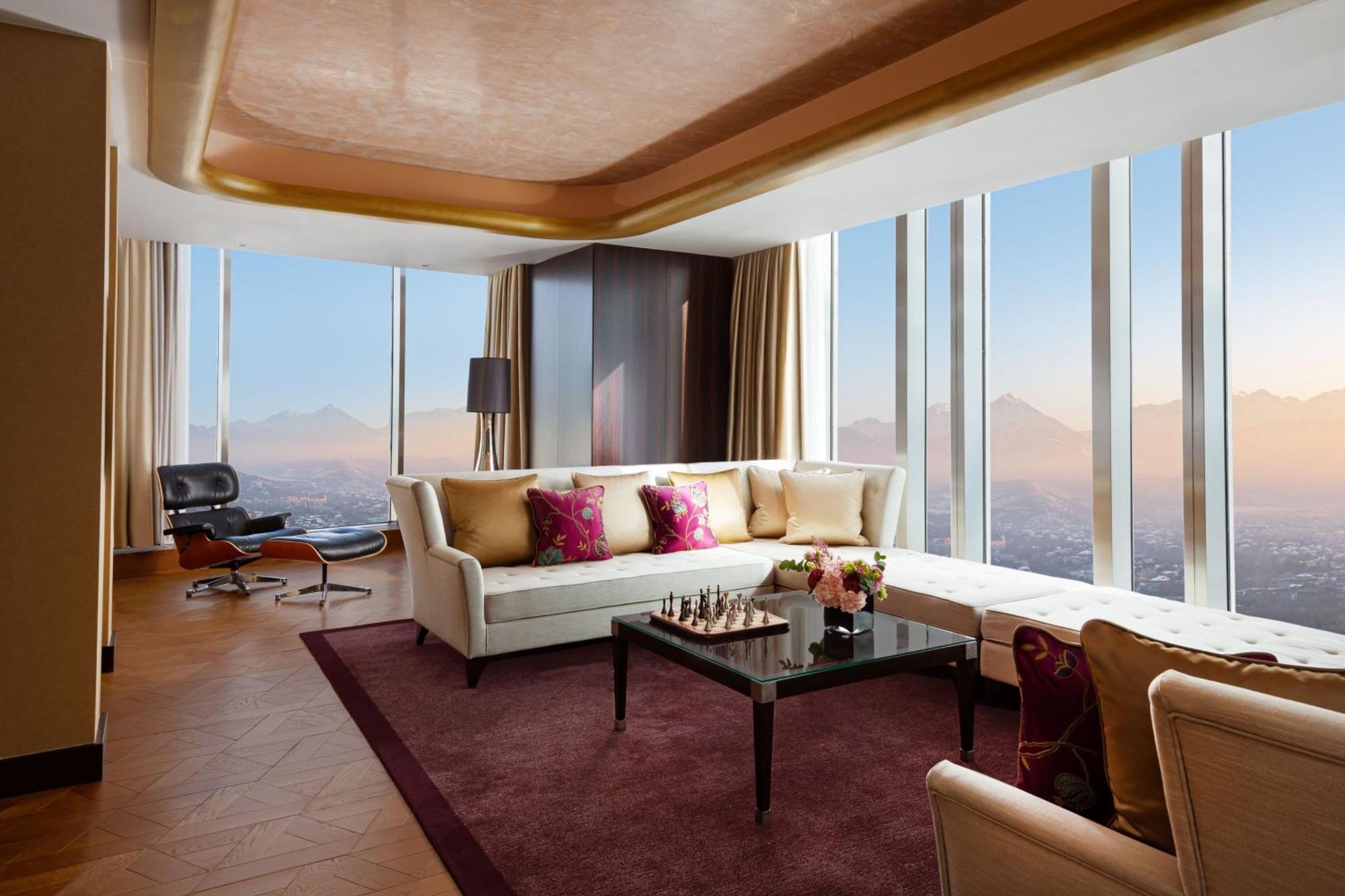 Hotel The Ritz-Carlton, Almaty Exterior foto